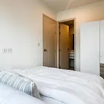 Luxury City-Scape 2Br - Ultra Fast Wifi - Asoke